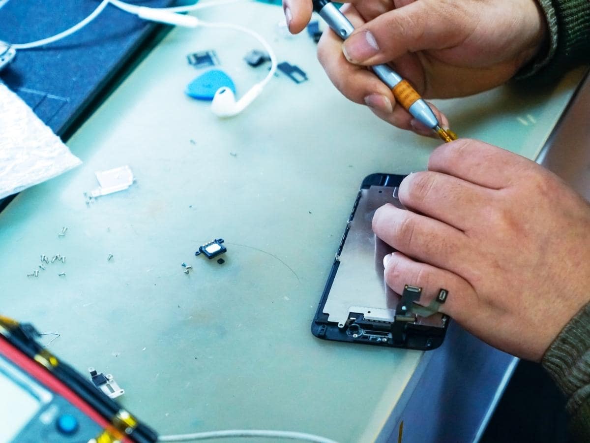 Cell Phone Repair in Stamford CT - The Fix Phone Repair - Computer and 